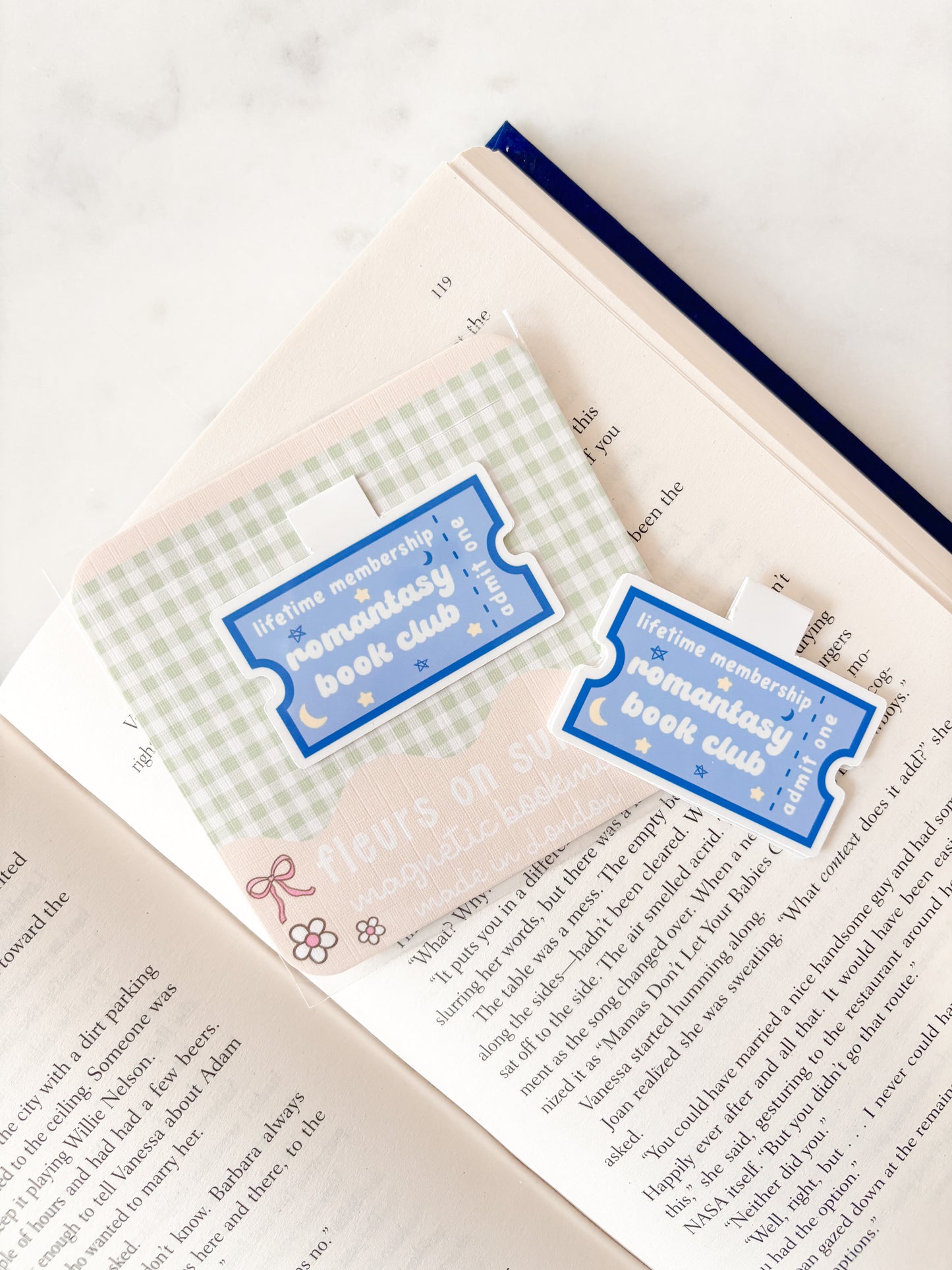 Romantasy Book Club Magnetic Bookmark