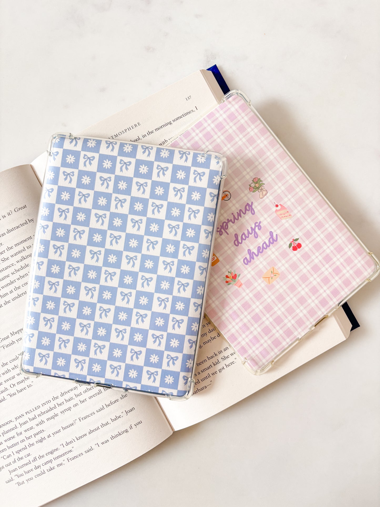 Blue Checkered Bows & Flowers Kindle Insert