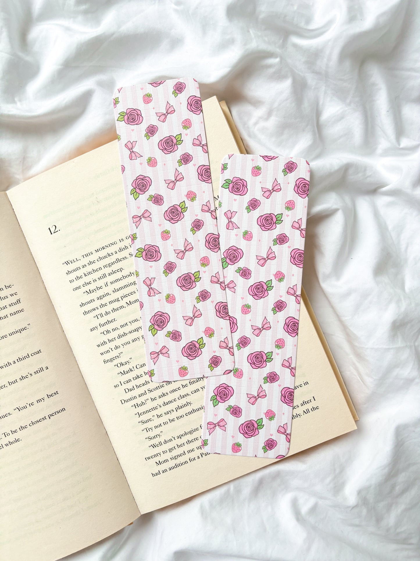 Sweet Roses Pattern Bookmark