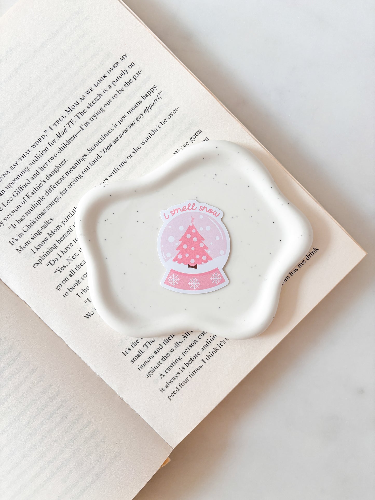 I Smell Snow Snow Globe Sticker