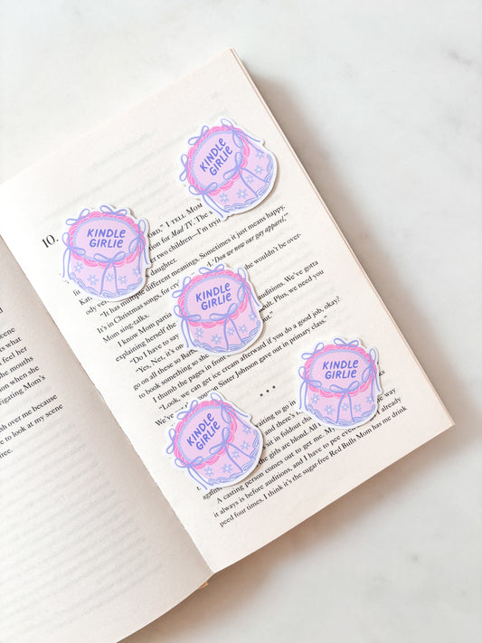 Kindle Girlie Vintage Cake Sticker