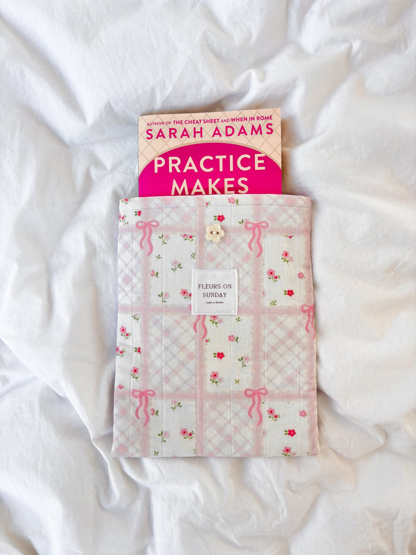 Pink Flowers and Bows Book Sleeve | Cotton Book Sleeve