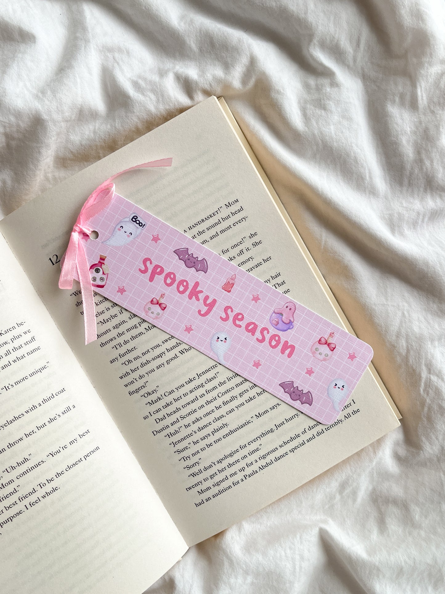 Spooky Season Bookmark | Cute Pastel Ghosts