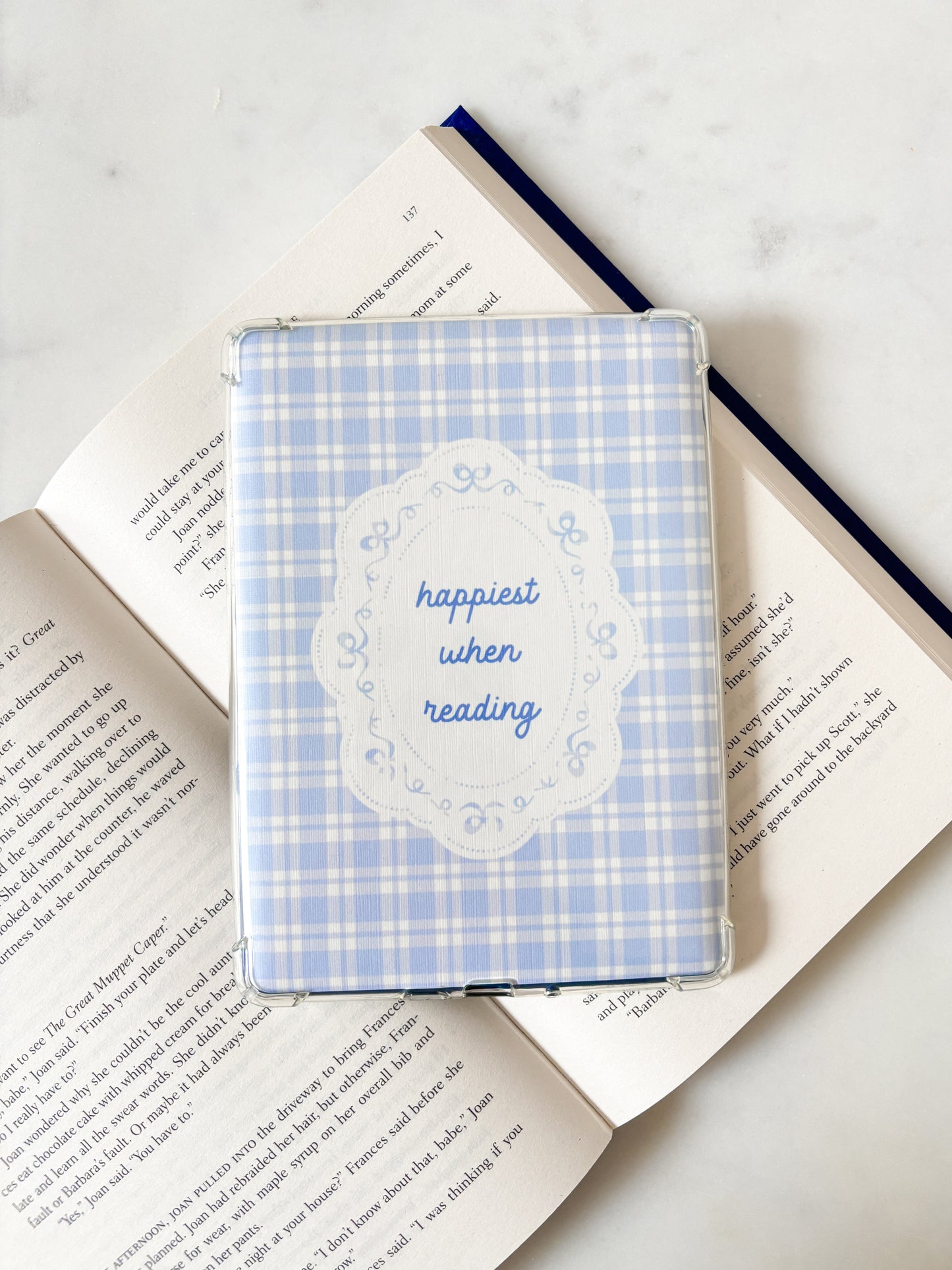 Happiest When Reading Kindle Insert | Book Lovers Case