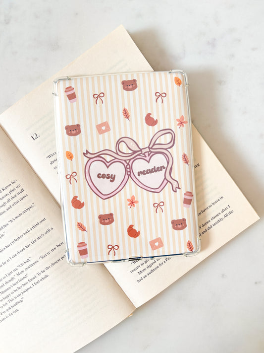 Cosy Reader Coquette Locket Kindle Insert