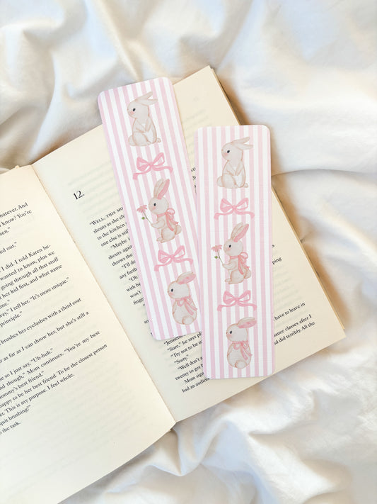 Cottagecore Bunny Bookmark | Three Bunnies